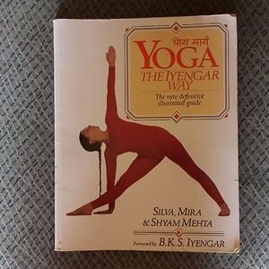 3/$25 Vintage Yoga Softcover Book "Yoga The Iyengar Way"